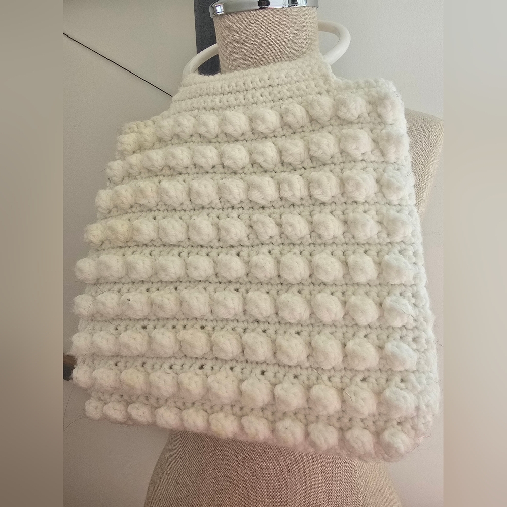 Vintage White Knit Bag